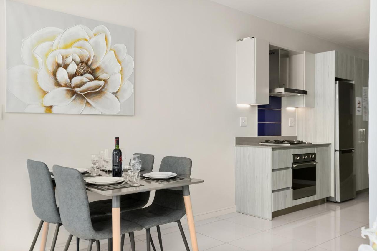 Easy Stay - The Median Rosebank Johannesburg Dış mekan fotoğraf