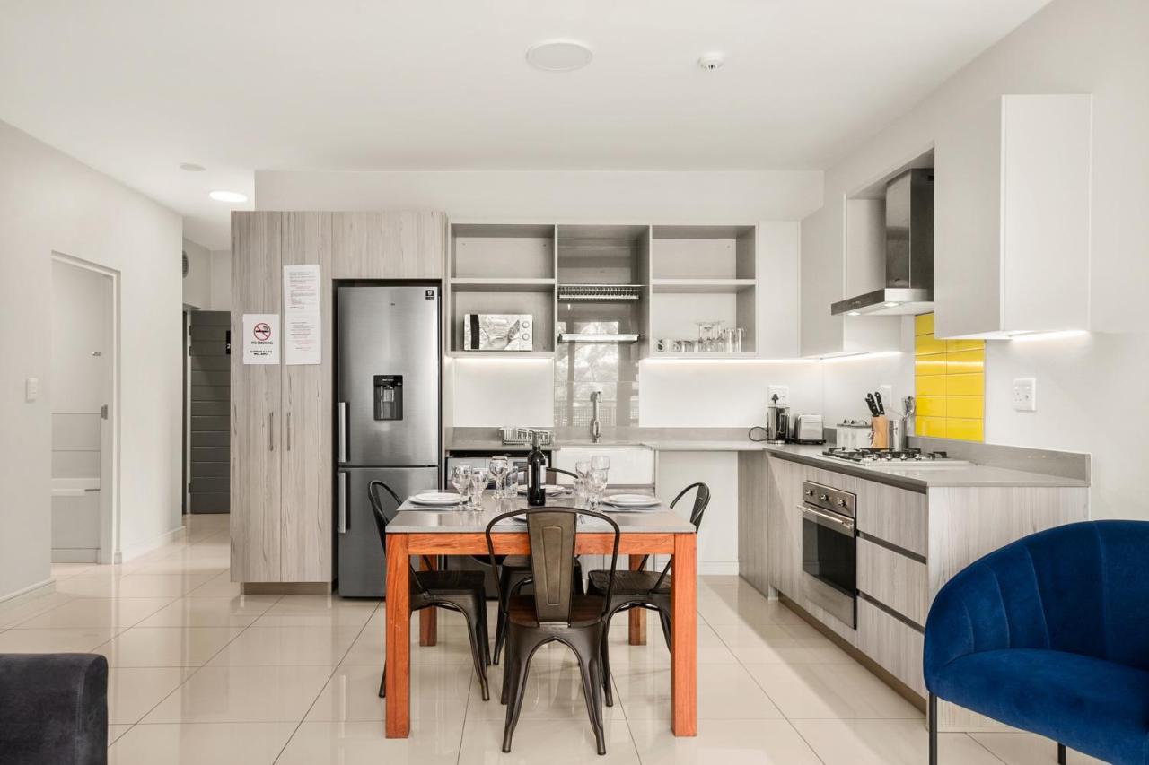 Easy Stay - The Median Rosebank Johannesburg Dış mekan fotoğraf