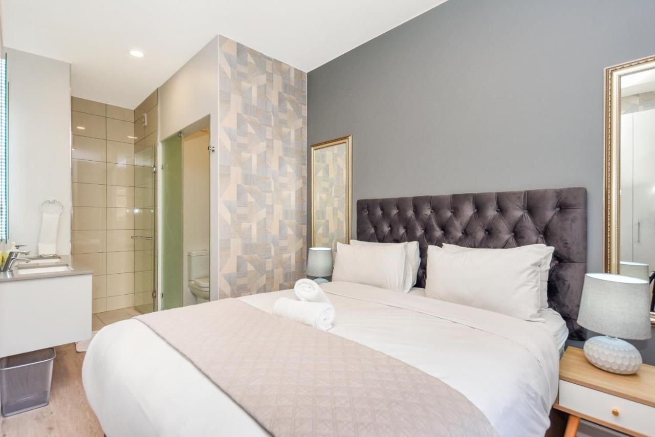 Easy Stay - The Median Rosebank Johannesburg Dış mekan fotoğraf