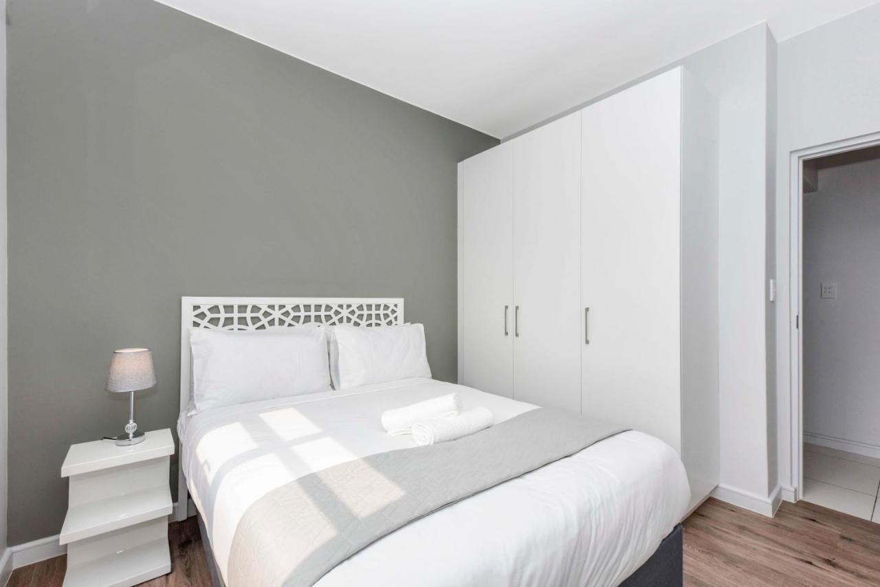 Easy Stay - The Median Rosebank Johannesburg Dış mekan fotoğraf