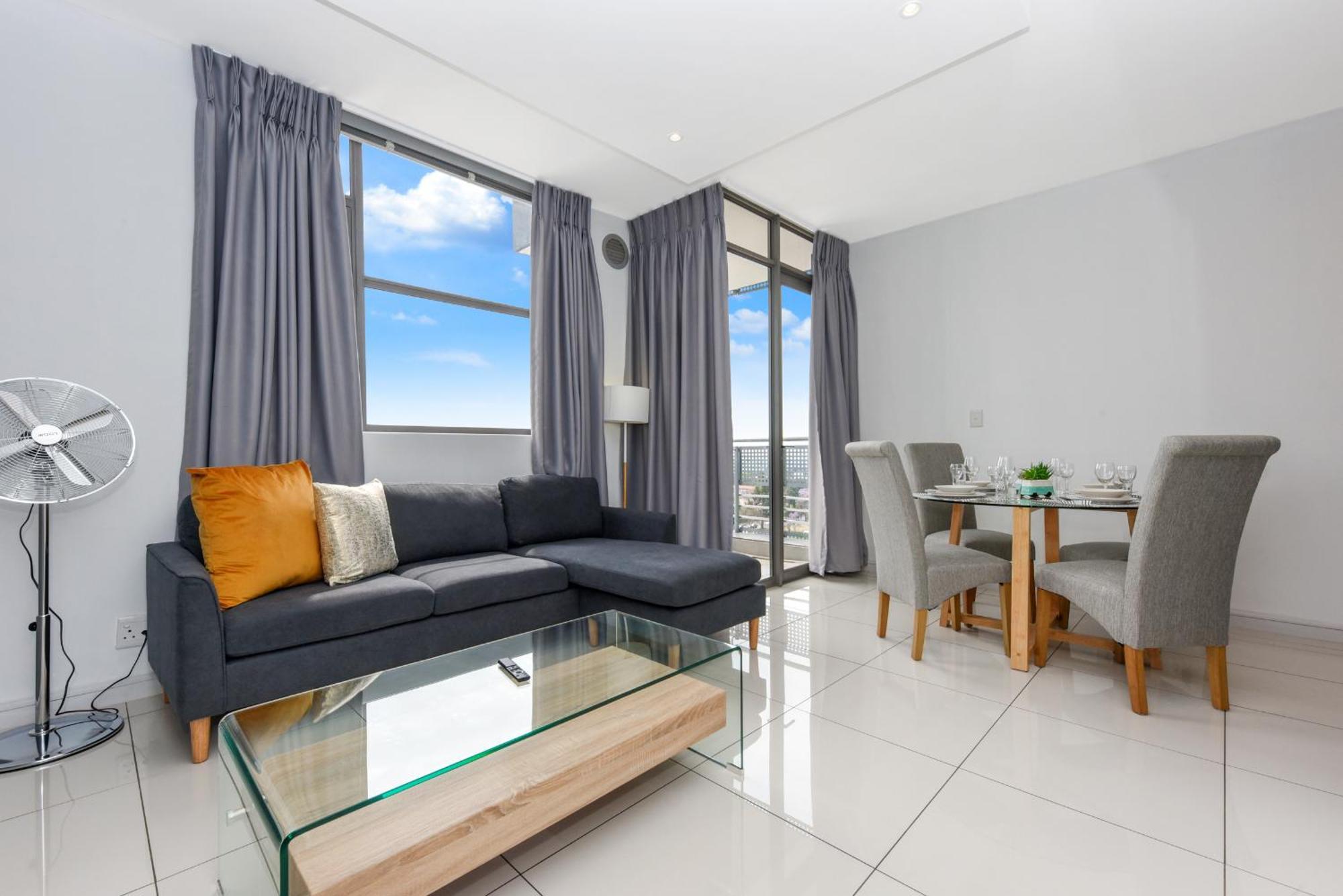 Easy Stay - The Median Rosebank Johannesburg Dış mekan fotoğraf